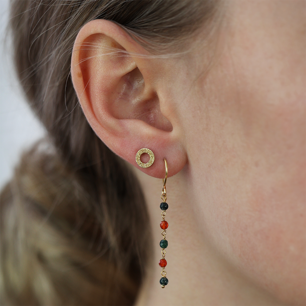 Christina Carnelian ørestikker i forgyldt sølv – model 670-G46 – billede 3