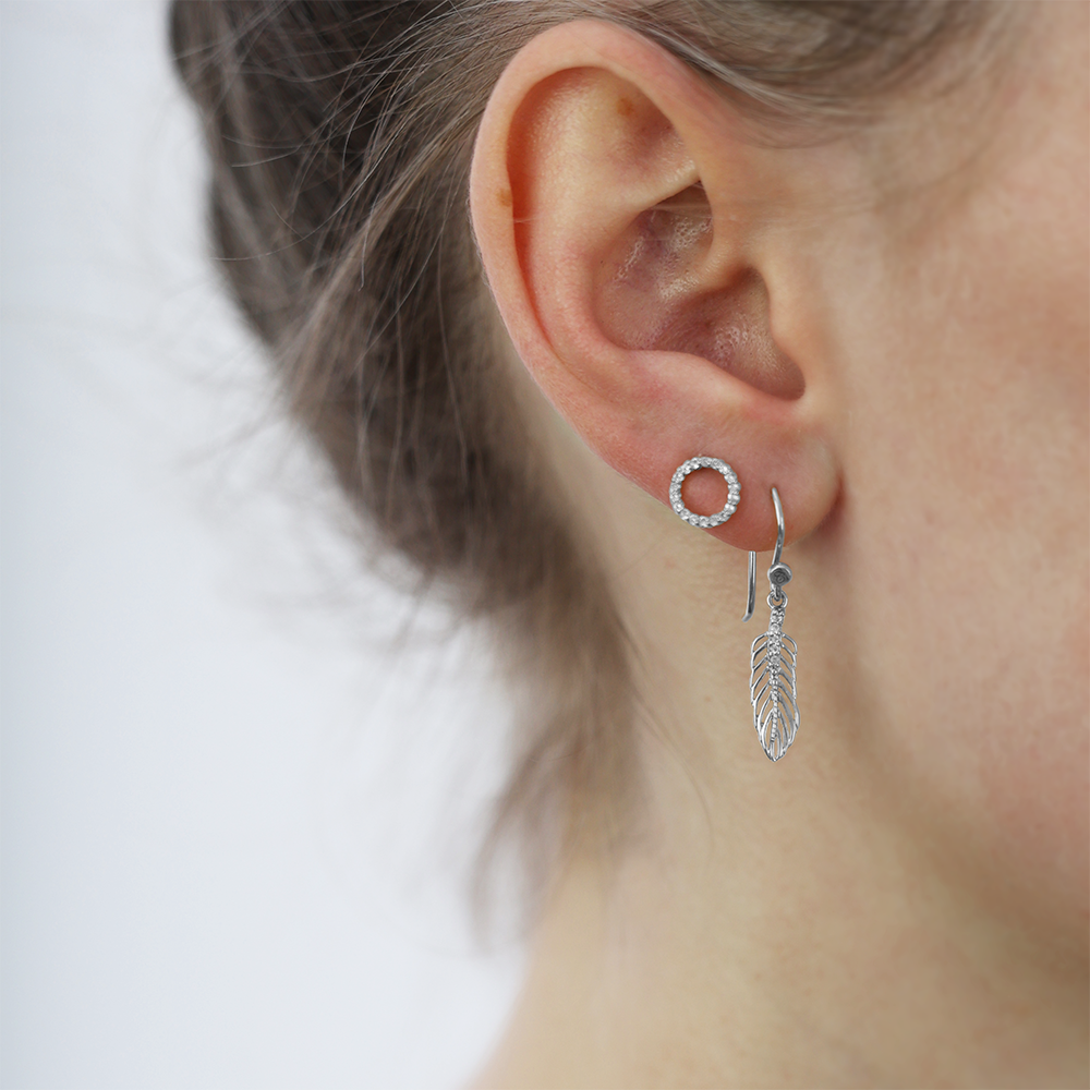 Christina Sparkly Circles 8mm ørestikker i sølv – model 671-S36 – billede 2