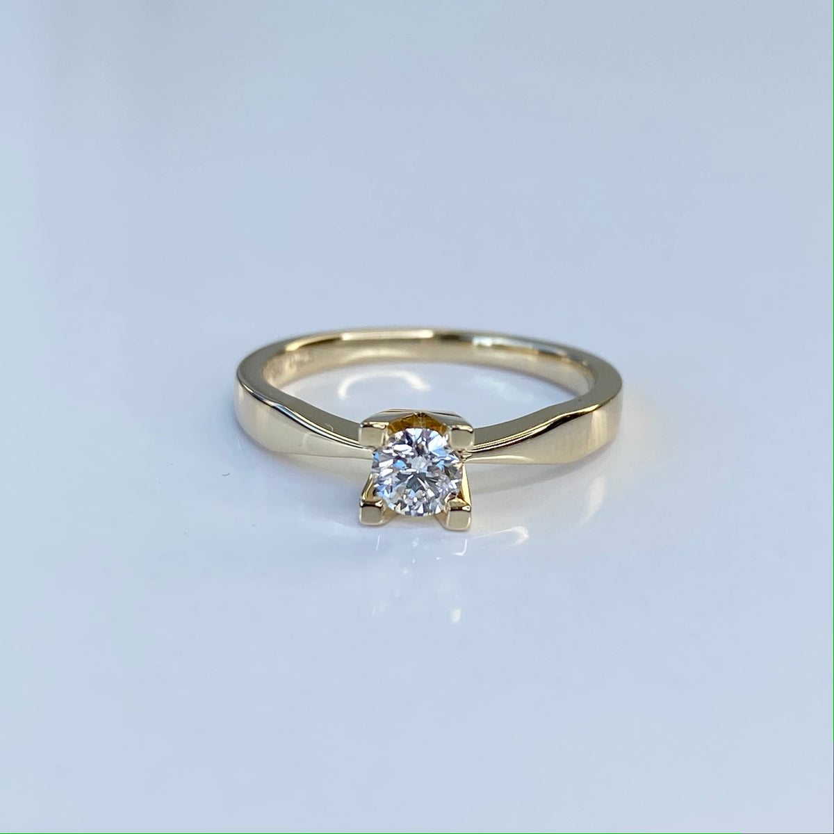 Scrouples - Kleopatra ring rødguld 0,35 W/SI 14 kt -  Modelnr.: 7135,35