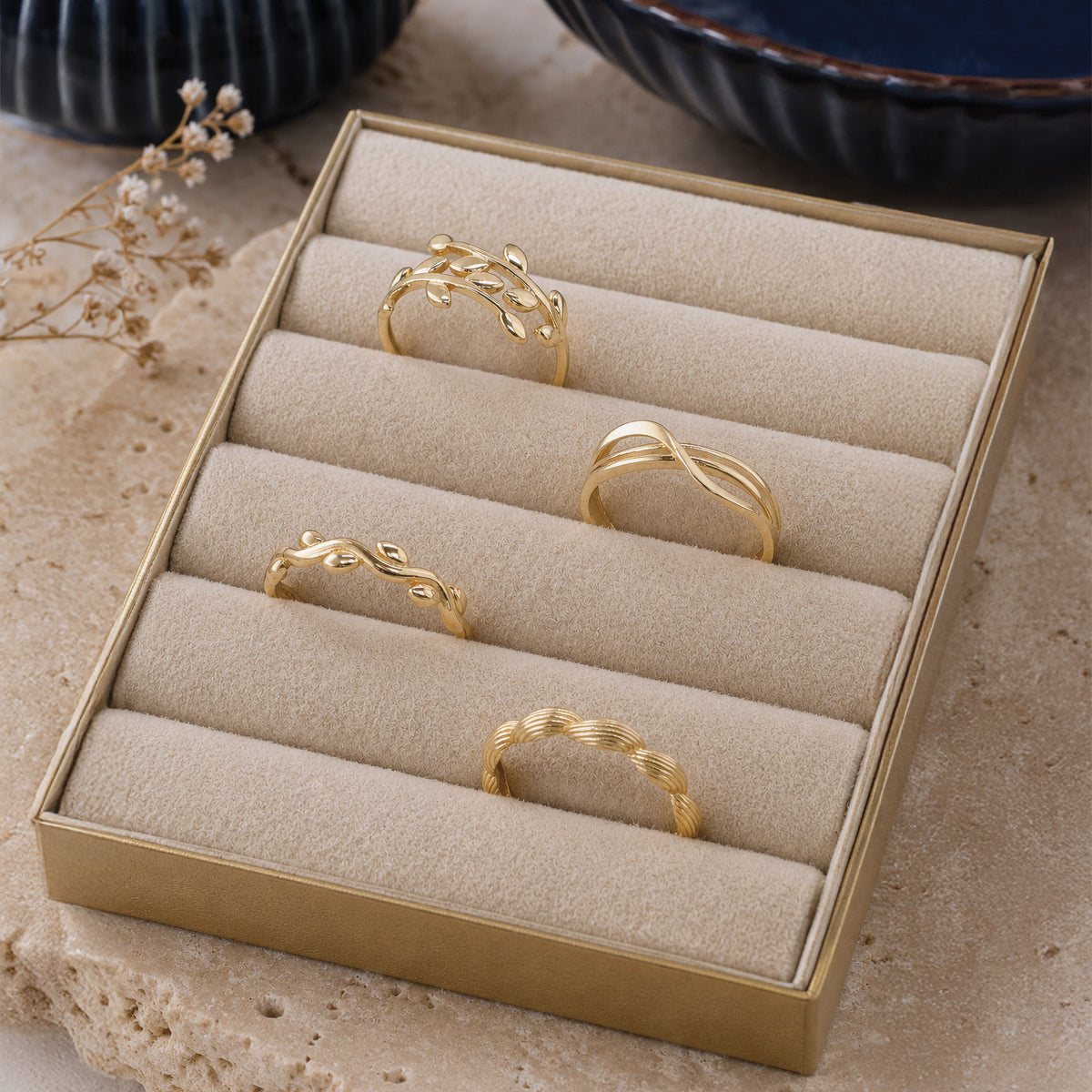 Scrouples - 8 kt. guld ring med blade - Model: 716133