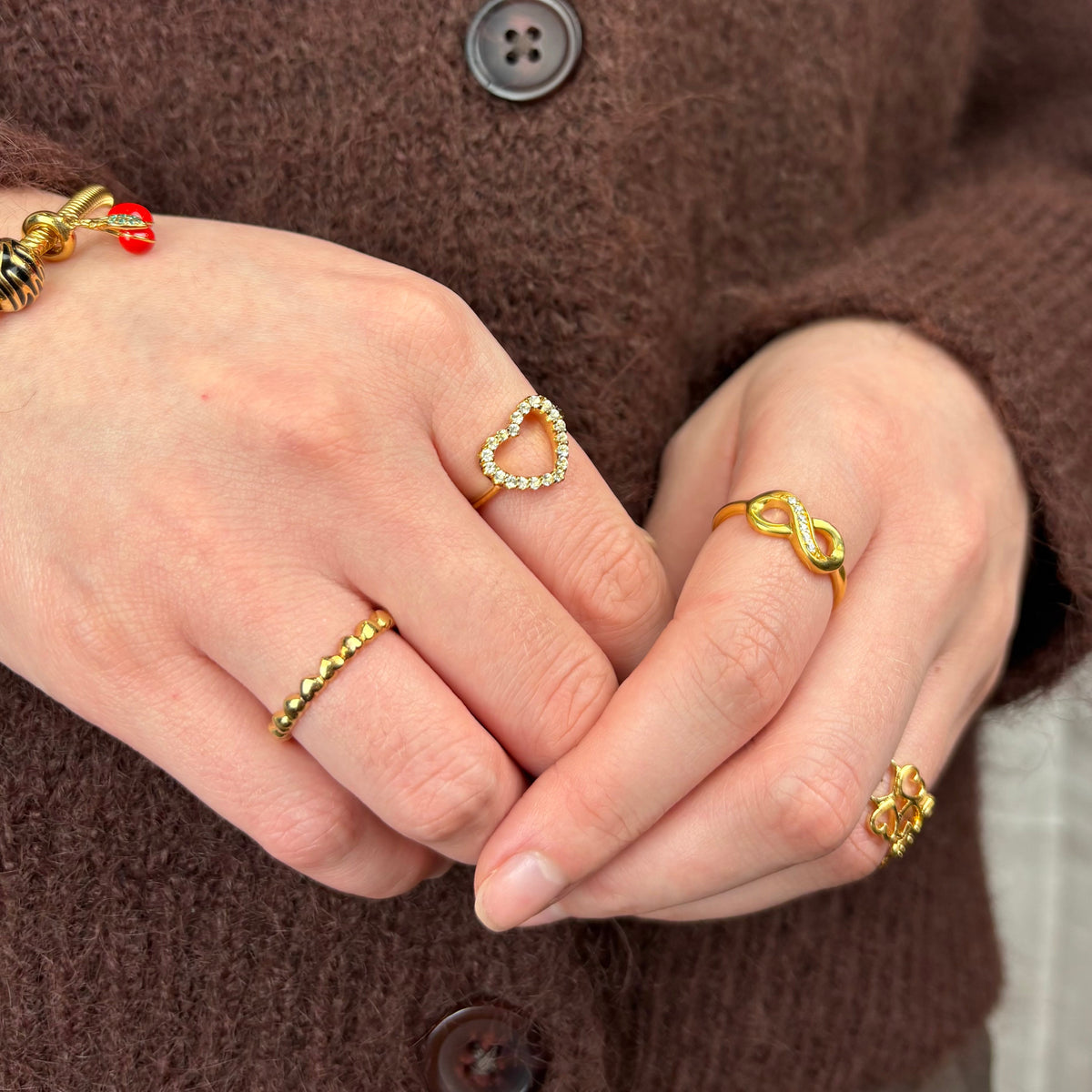 Christina Sparkly Heart ring i forgyldt sølv – model 800-3.21.B – billede 3