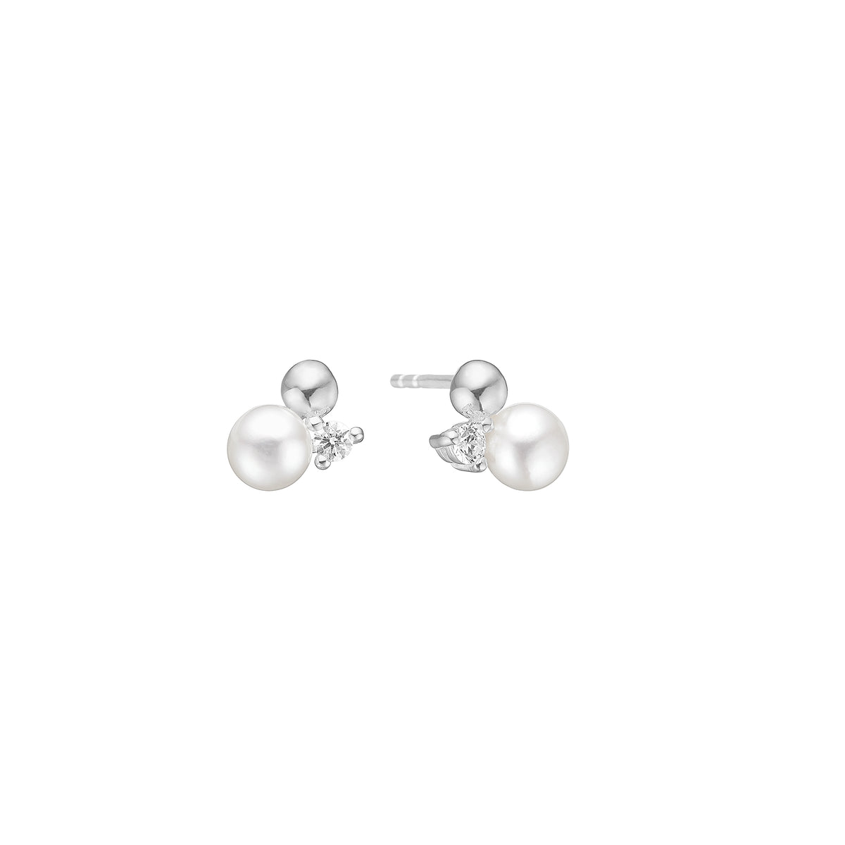 Lund Copenhagen Ørestik med ferksvandsperle 5-5,5 mm og zirkonia 2,5 mm i sølv – model 9091303-4-33