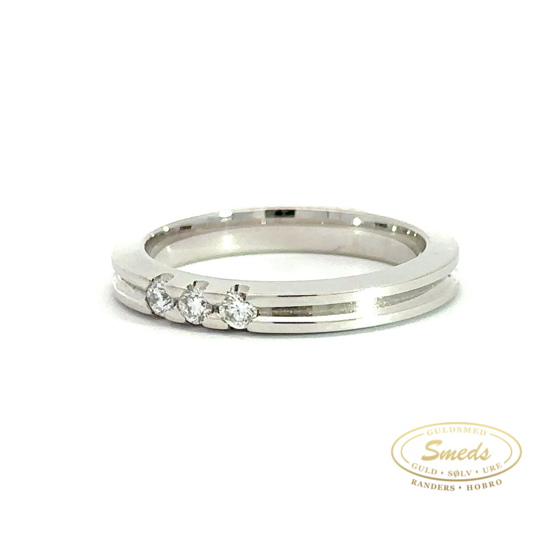 14 kt guldring m 3x0,05 ct wws