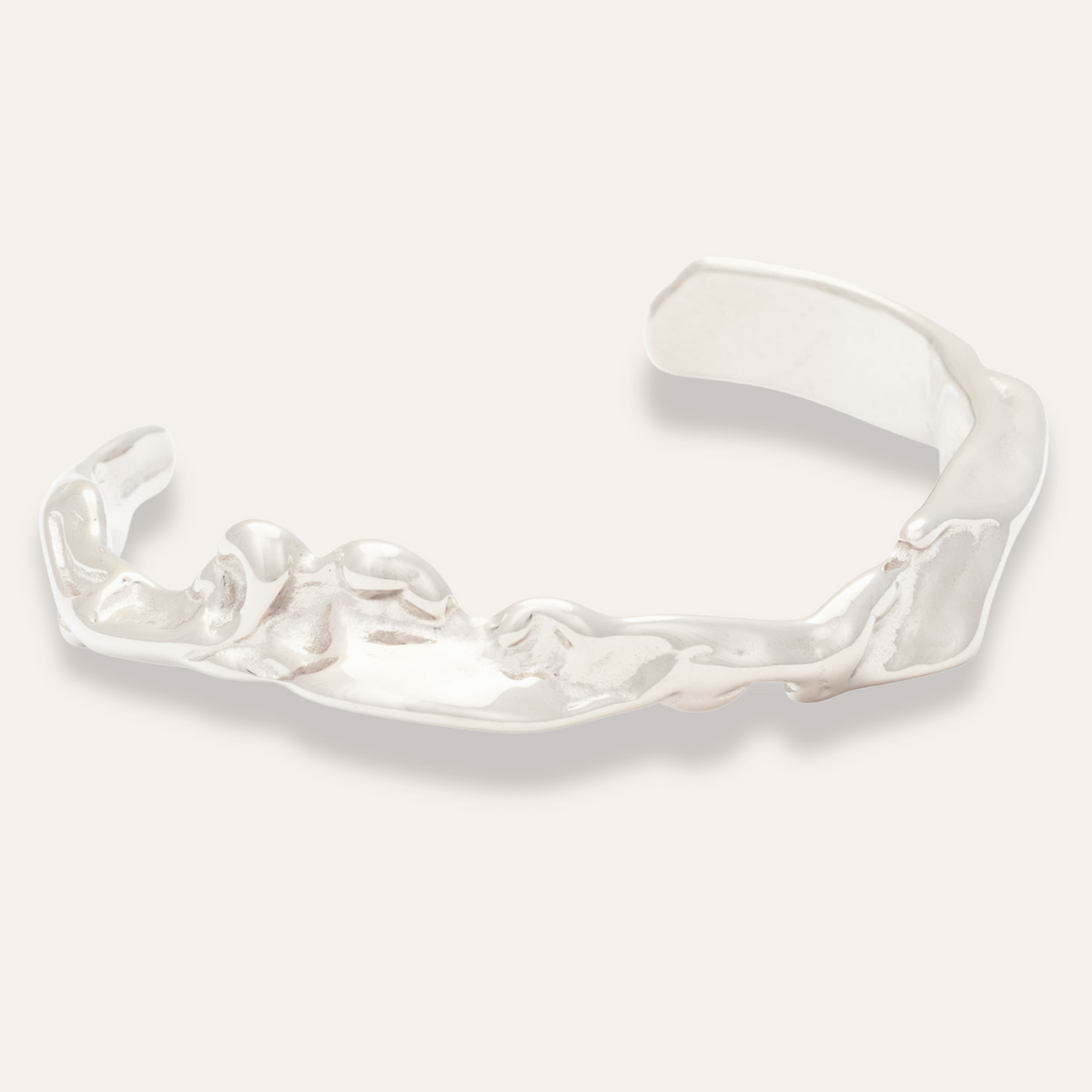 Sintridou - Armring med rustik overflade i stål - Model: ST610009
