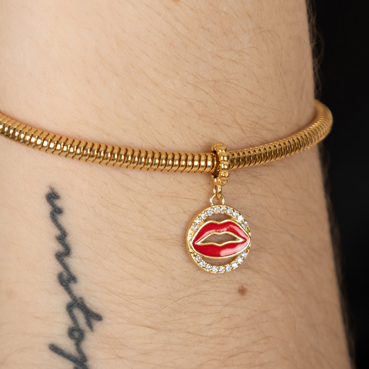 Christina Bonsoir Madame hænger-charm 4 mm i forgyldt sølv – model 623-BLICHFELDT-01-G – billede 5