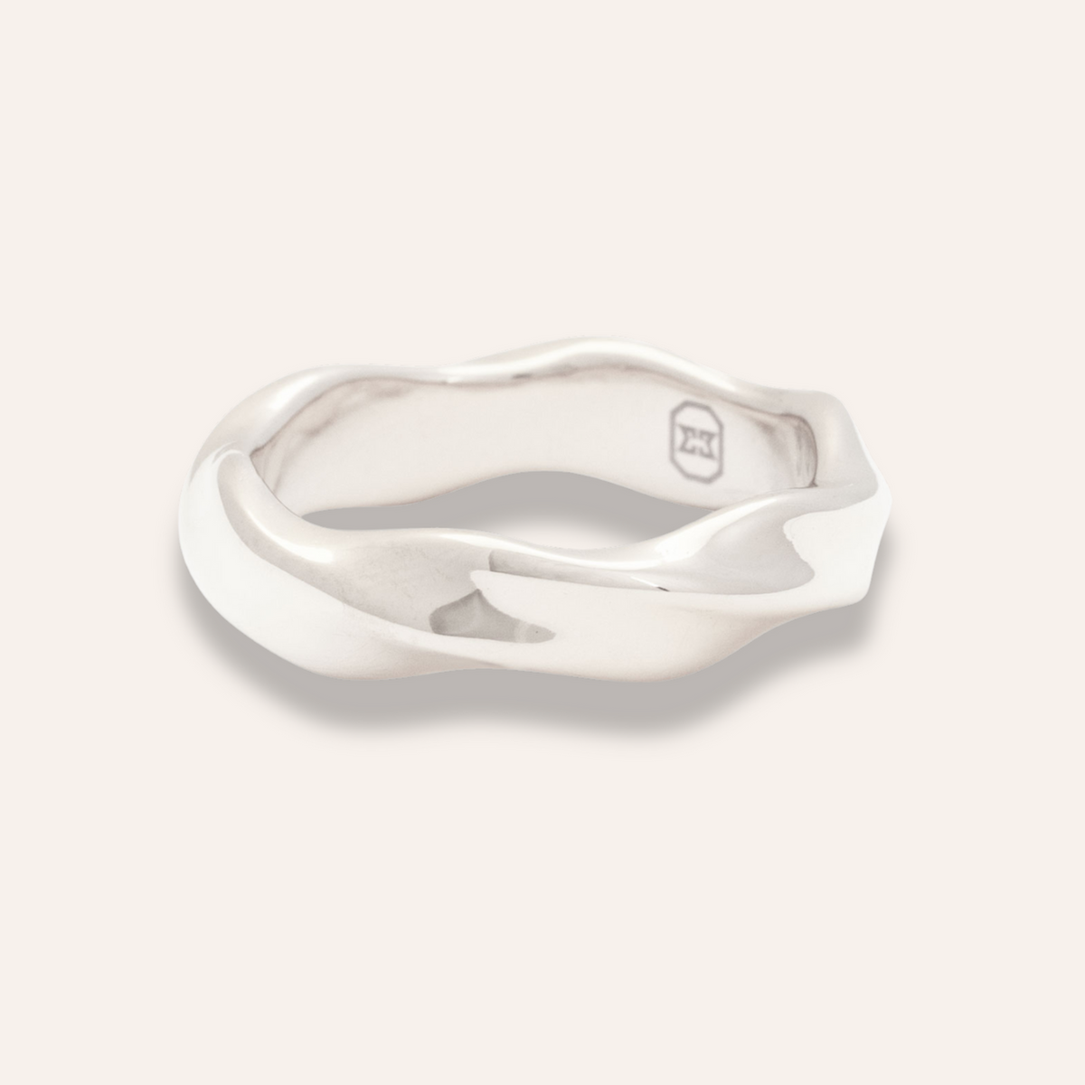 Sintridou - Ring med twistet overflade i stål - Model: ST710027