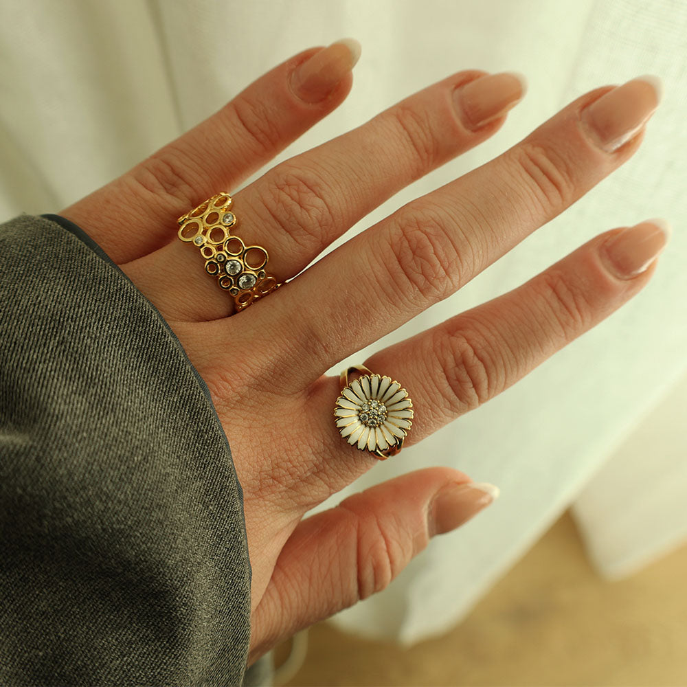 Christina Marguerit Ø15mm ring i forgyldt sølv – model 800-6.2.B – billede 2