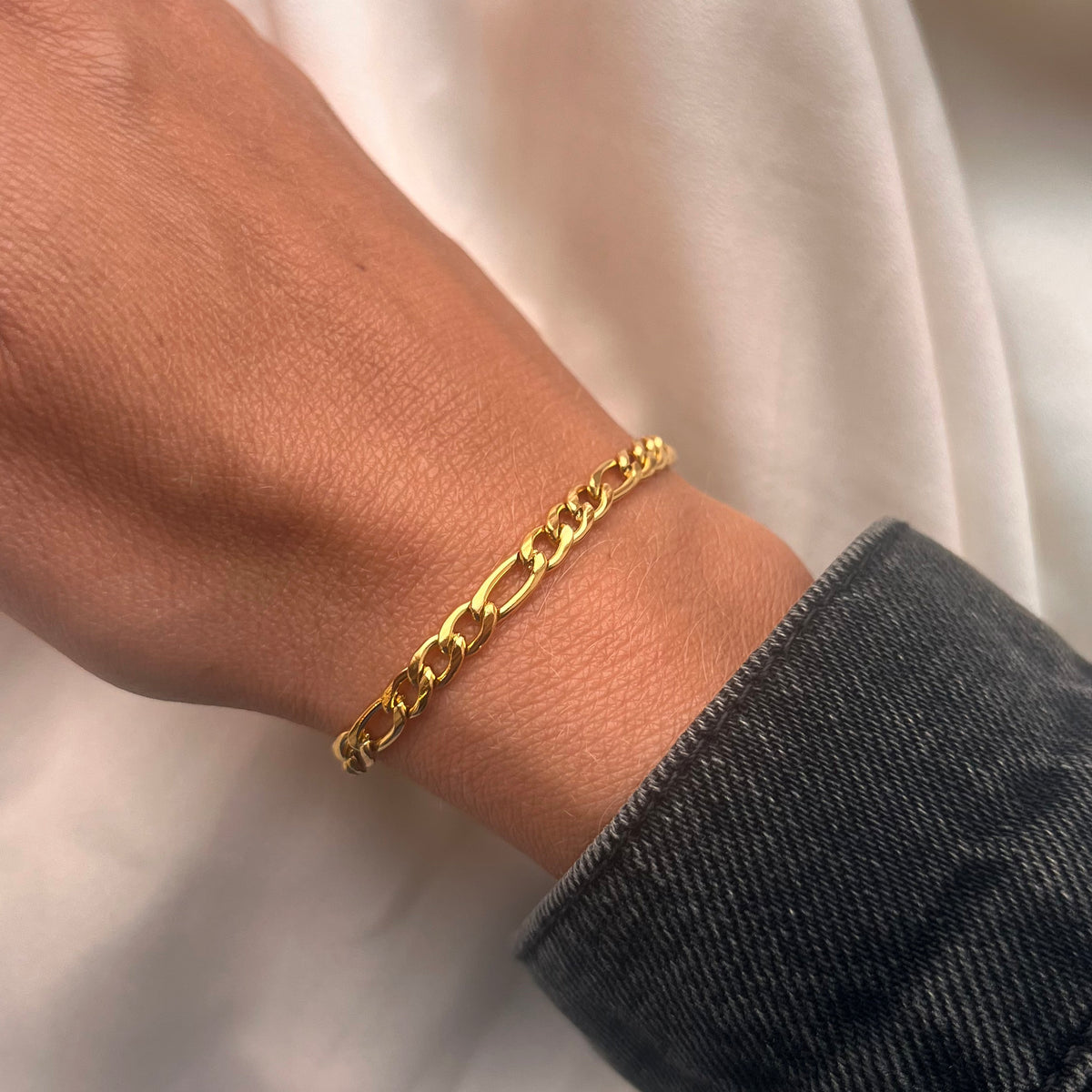 Scrouples - Armbånd, forgyldt stål, Figaro - Model: ST30006A,L