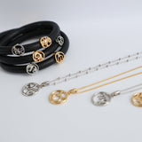 Christina Stjernetegn Tyr charm i forgyldt sølv – model 630-G67-4 – billede 4