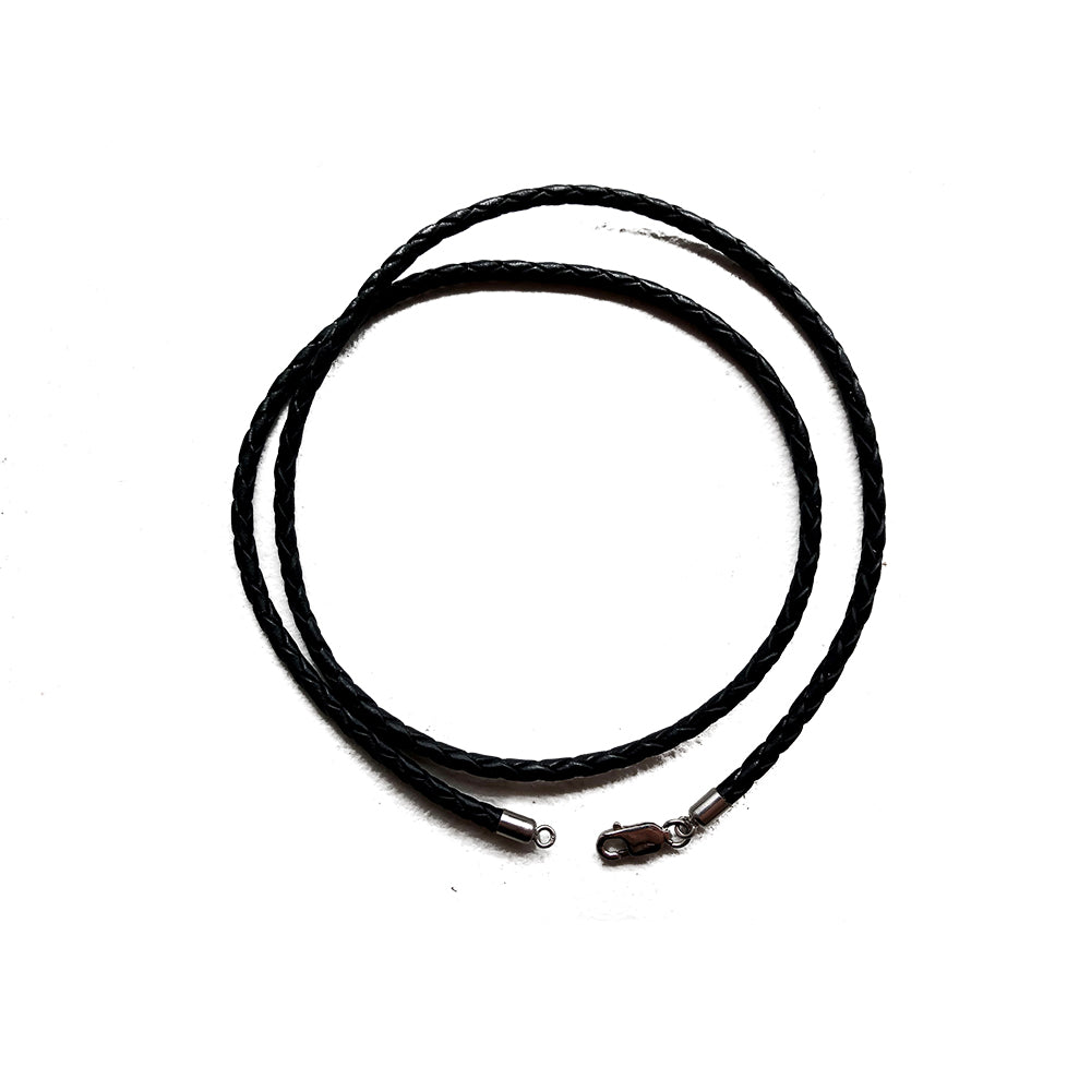 Køb Aagaard - LÆDER COLLIER SORT FLET M/STÅL LÅS - Model: 1680-MENS-BLACK-50 hos Guldsmed Smeds