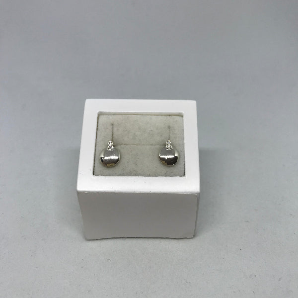 Køb Aagaard - Sølv ørestik 7mm coin m/2cz  - Model: 4201042 hos Guldsmed Smeds