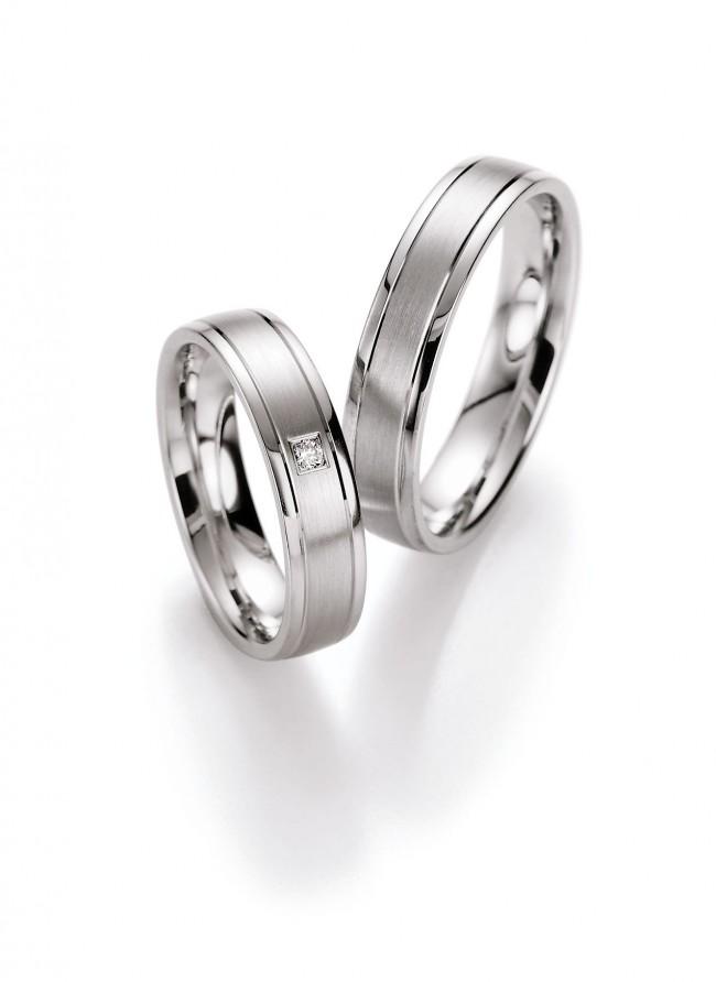 Køb BN - Vielses- og forlovelsesringe i sølv med en diamant - Modelnr.: 10040-050/10030-050 hos Guldsmed Smeds