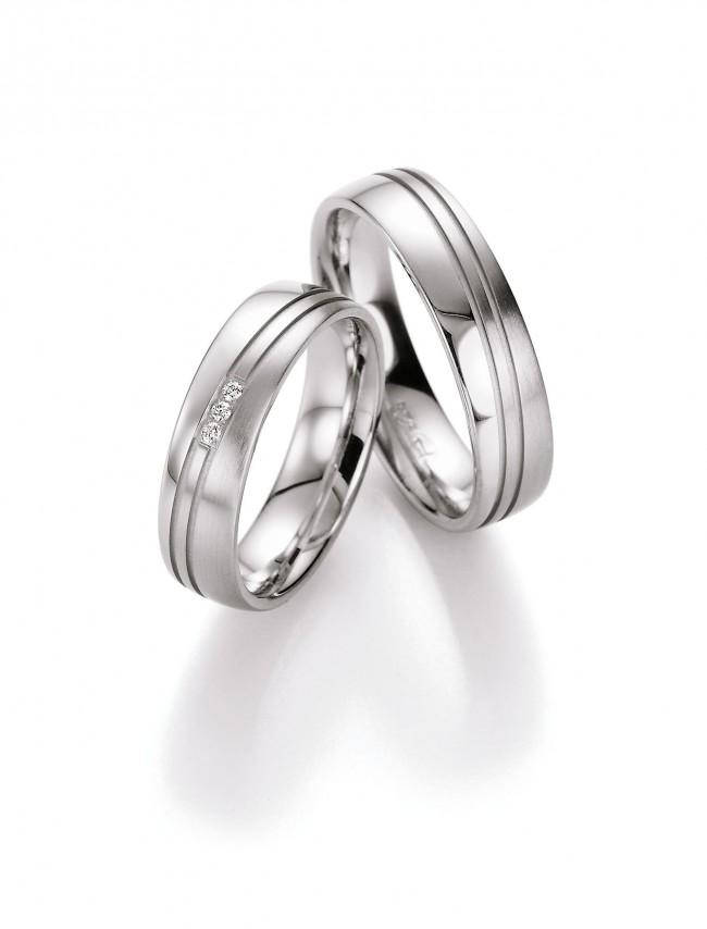 Køb BN - Vielses- og forlovelsesringe i sølv med en diamant - Modelnr.: 10120-055/10110-055 hos Guldsmed Smeds