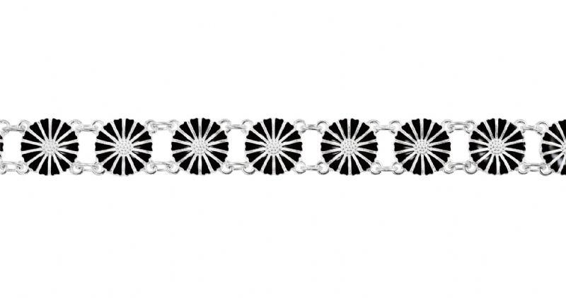 Køb Lund Copenhagen - Marguerit armbånd 11mm sort emalje sølv - Modelnr.: 901011-S hos Guldsmed Smeds