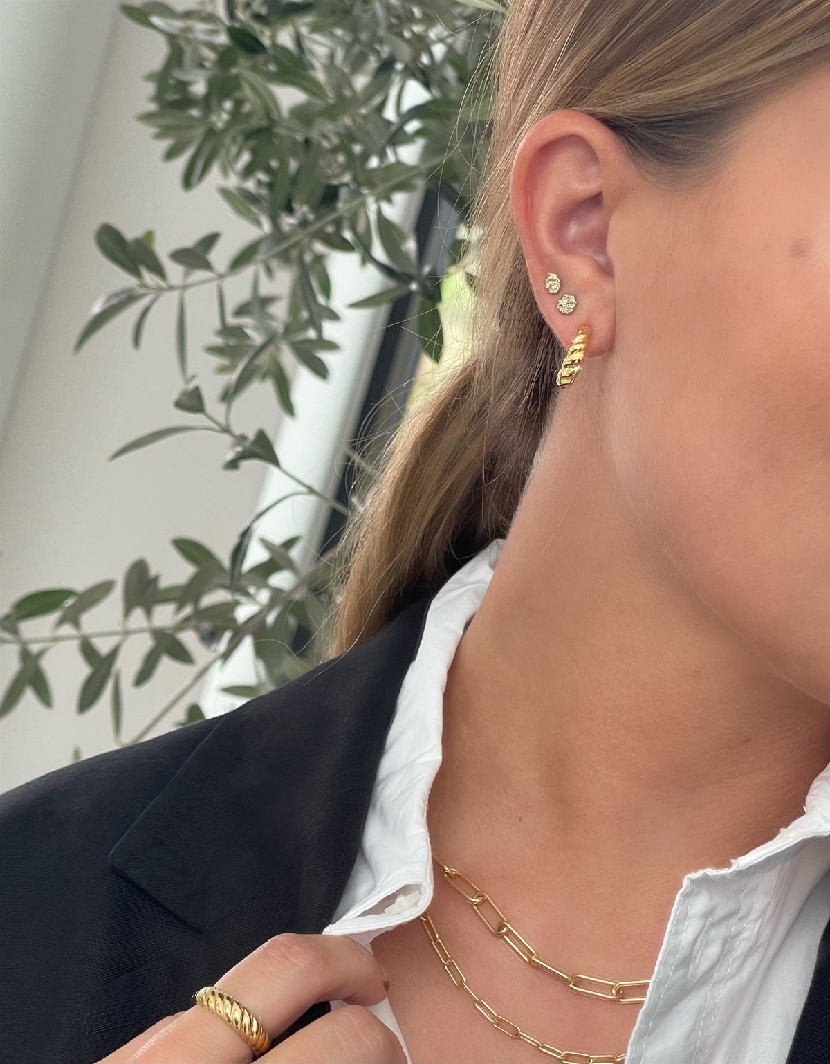Jeberg Jewellery - Forgyldt "I AM GOLD" dainty ørestik - Model: 51980