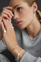 Jeberg Jewellery - Sølv "I AM GOLD" petite ørering - Model: 50682