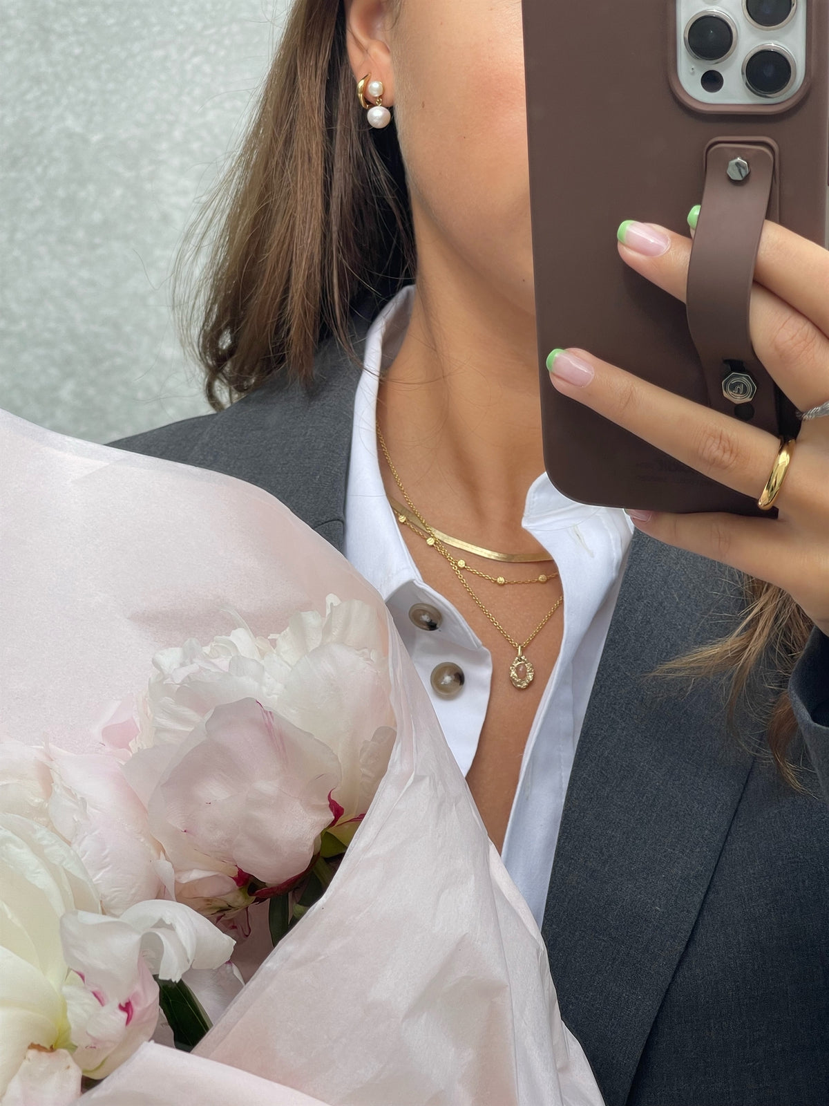 Jeberg Jewellery - Forgyldt "I AM GOLD" petite halskæde nude moonstone - Model: 40770